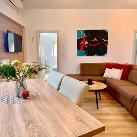 Golden Apartment