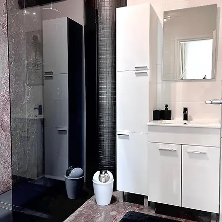 Apartment Golden Zaboric