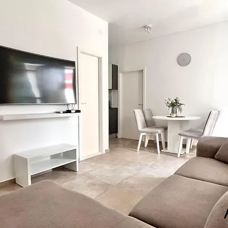 Apartment Golden Zaboric